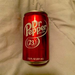 It is a vintage distressed dr.pepper can it does good to drink! Your welcome